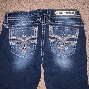 Rock Revival size 26 x31” low rise, straight leg jeans
